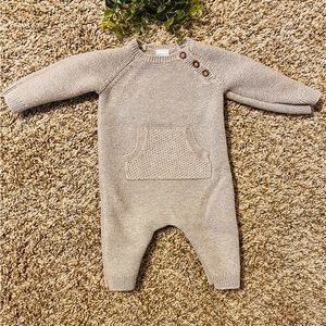 Beautiful like new knit tan romper bodysuit, snap buttons!